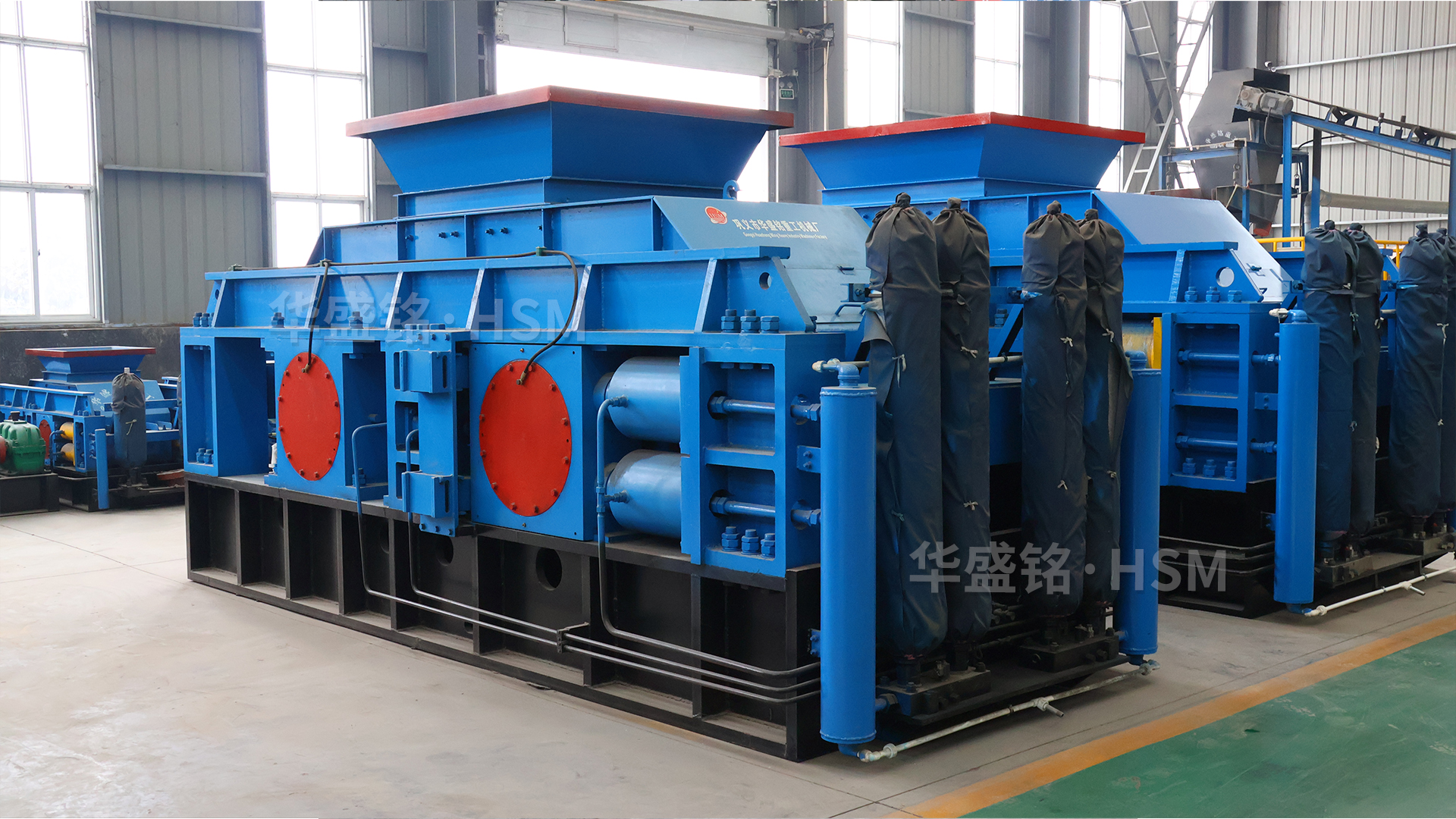 時產(chǎn)50噸以上選它!液壓對輥制砂機(jī)在中小型項目的實(shí)戰(zhàn)表現(xiàn)